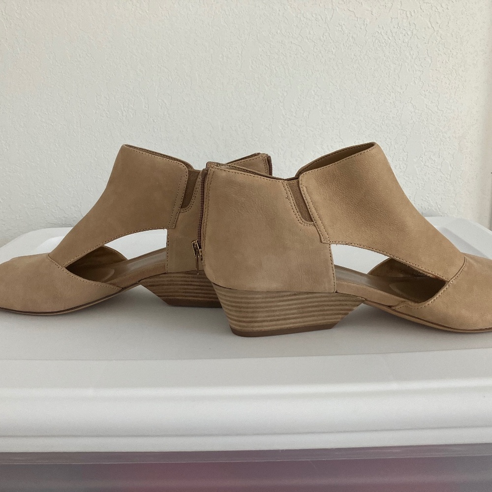 Naturalizer Sandals